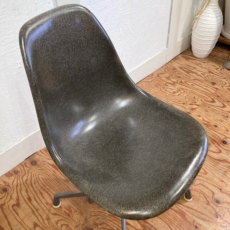 【サブスクレンタル専用】ハーマンミラー /  Herman Miller サイドシェルチェア 2nd コントラクトベース チャールズ＆レイ・イームズ 中古