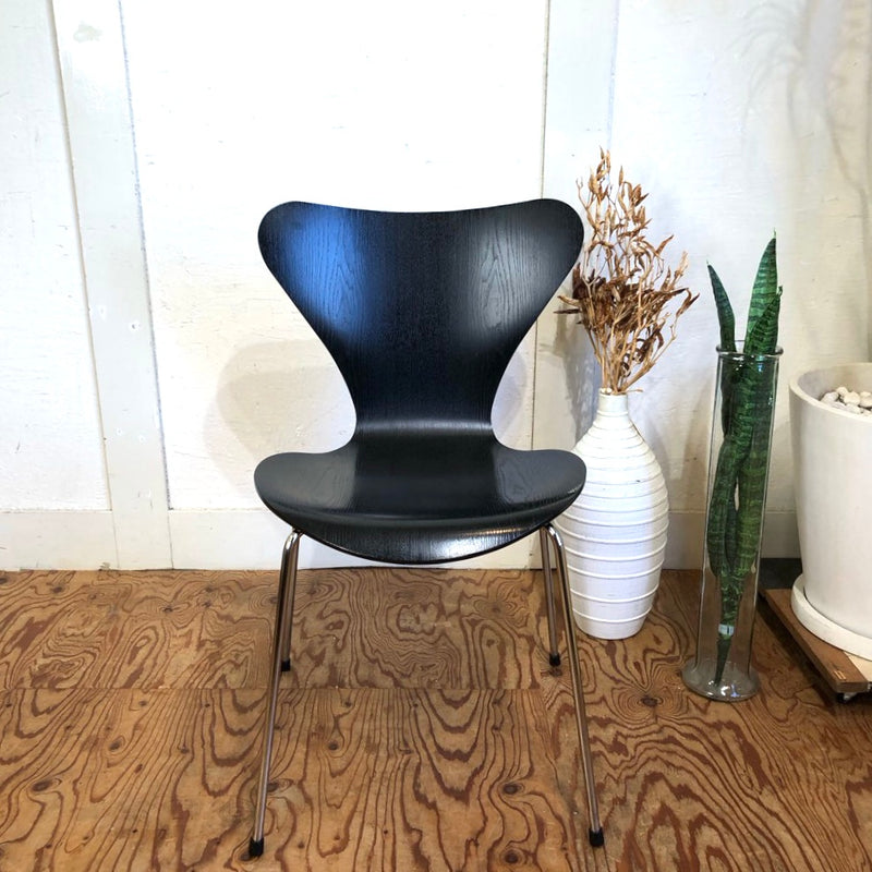 フリッツ・ハンセン / FRITZ HANSEN セブンチェア 【2】 ブラック アルネ・ヤコブセン 中古