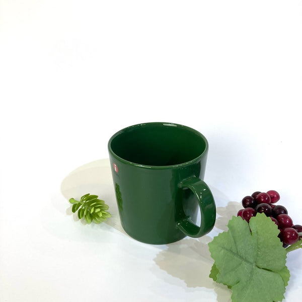 イッタラ / iittala ティーマ / TEEMA マグカップ フォレストグリーン 2010年限定 中古