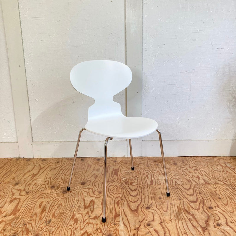 フリッツハンセン / FRITZ HANSEN アントチェア / antchair 【2】 ホワイト アルネ・ヤコブセン 中古