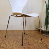 フリッツ・ハンセン / FRITZ HANSEN セブンチェア ホワイト【2】 アルネ・ヤコブセン  中古