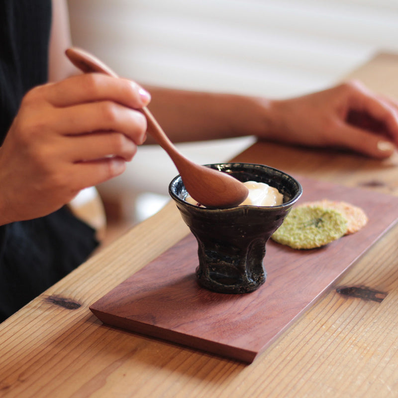 不要になった古い家具の木材から作った スプーン カトラリー 木の食器 【カバ】リバイブモブラープロジェクト