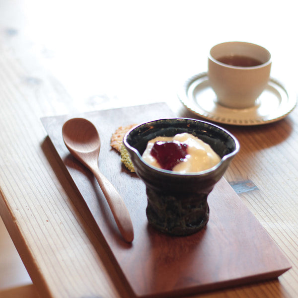 不要になった古い家具の木材から作った スプーン カトラリー 木の食器 【ウォールナット】リバイブモブラープロジェクト